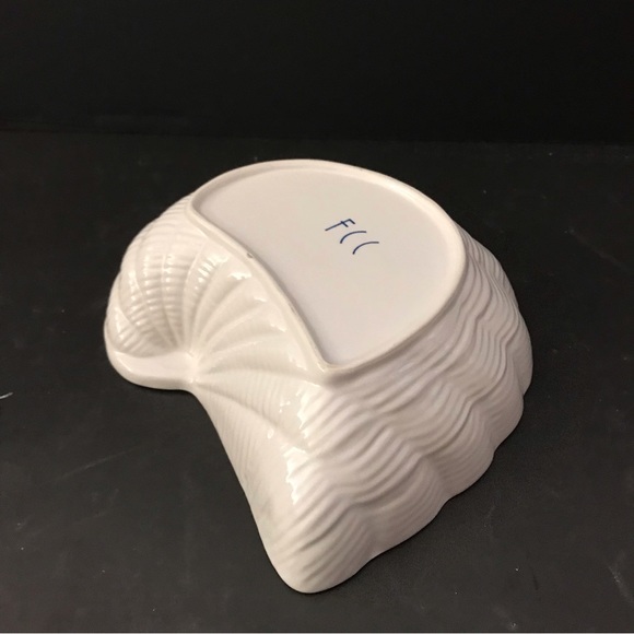 White FCC Finn Cavling Clausen shell bowl - Picture 9 of 11